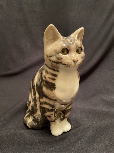 Winstanley pottery tabby - winstanley, cat