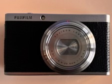 Fujifilm XF1 – Metal Body + Leather Trim, Retro Stylish Design