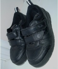 JUNIOR BOY black school shoe size 10½ G  (EU28.5)  Clarks pokemon