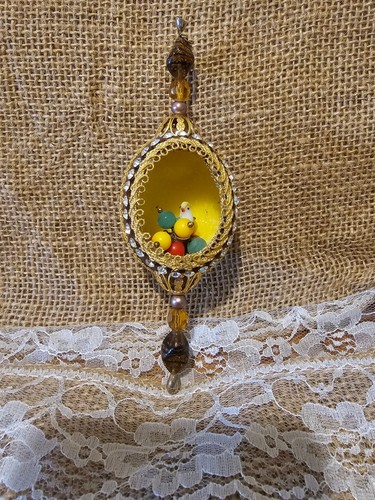 Rare vintage hand - vintage, egg