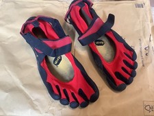 Vibram Five Fingers M113