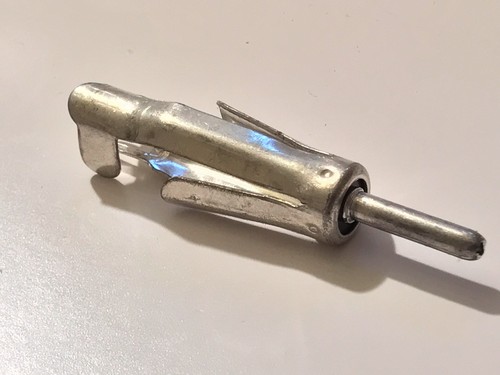 Car radio aerial - plug, standard