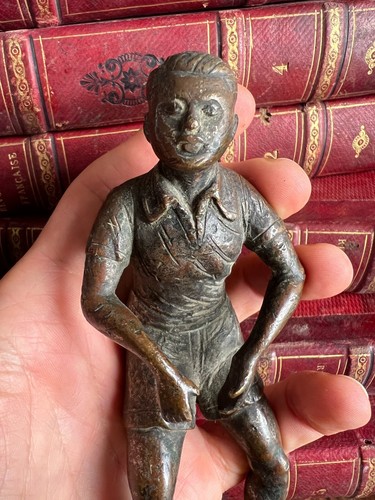 Bronze figurine athletic man - bronze,