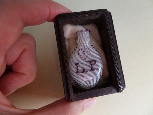 Miniature nailsea glass flask - nailsea,