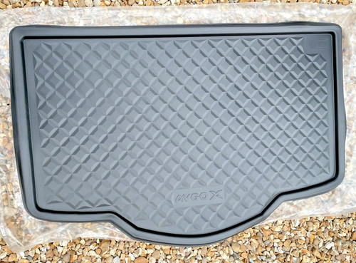 Toyota boot liner aygo - toyota,