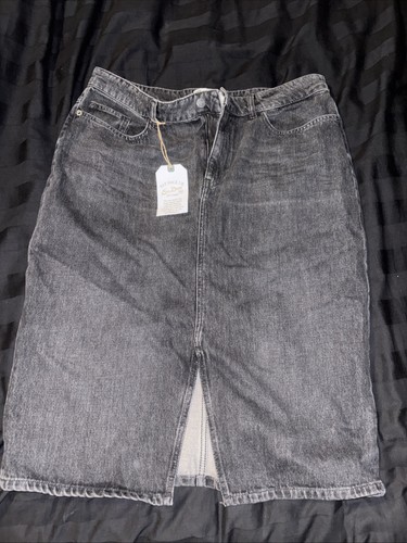 Black denim skirt fat - denim, face