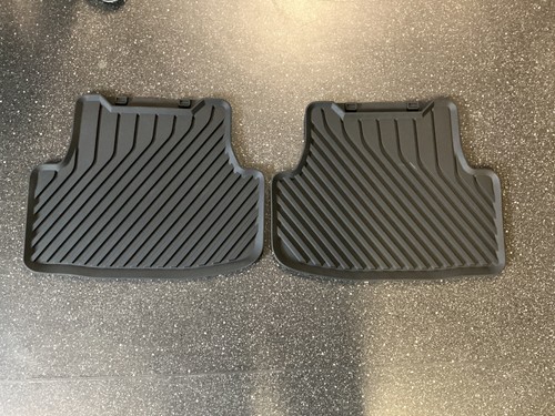 Audi 2020 rear rubber - >>,