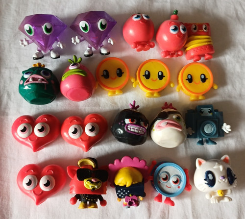 Moshi monsters job lot of - monsters,