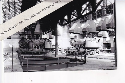 Aberdare shed gwr loco - aberdare,
