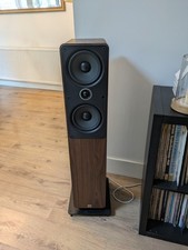 Q Acoustics 2050i