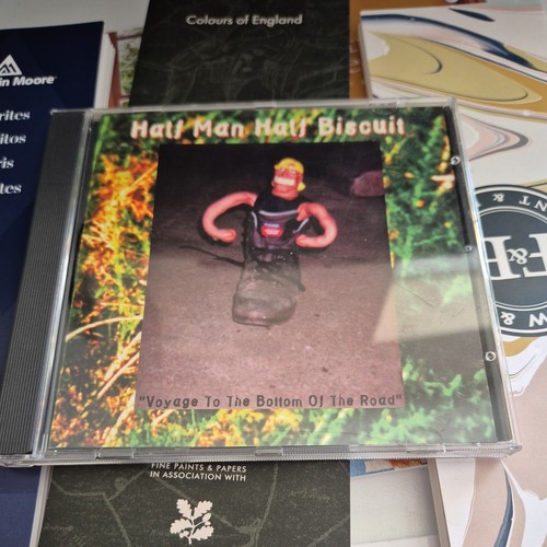 Half man - man, voyage