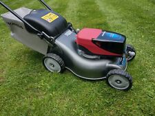 Honda IZY 416XB Cordless Lawnmower . Charger & Battery. Mint Condition 