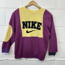 Retro 90s Nike Colour Block