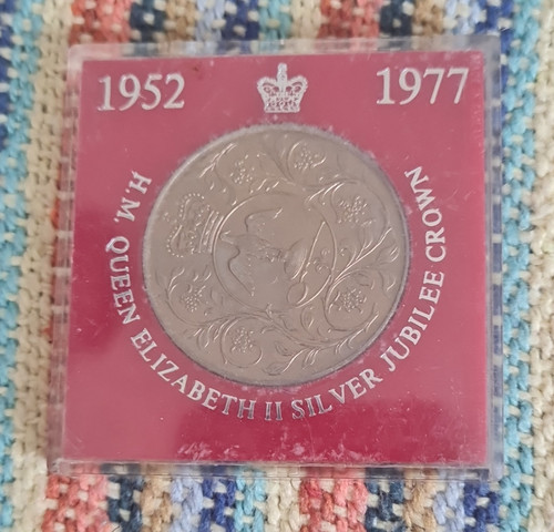 1977 queen elizabeth - ii, silver