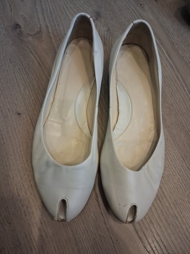 Cream leather peep - toe, on
