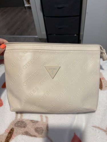 Guess zip makeup bag - guess,
