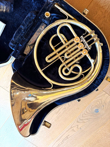 Conn usa french horn b - c.g.,