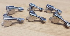 Chrome fender stamped - tuners, /