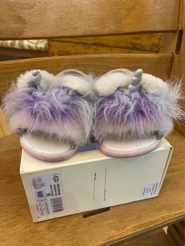 Ugg unicorn slippers size 5 - unicorn, 4/5