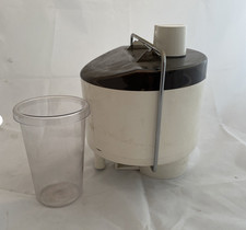 Kenwood Chef Juicing