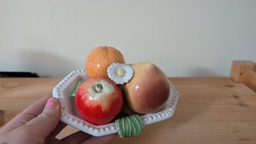 Vintage majolica small - majolica, fruit