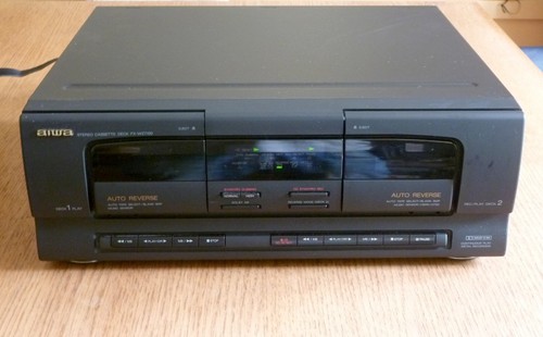Aiwa stereo twin cassette deck - stereo,
