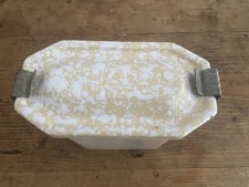 Vintage French enamelled lunch box/sandwich tin in good condition 