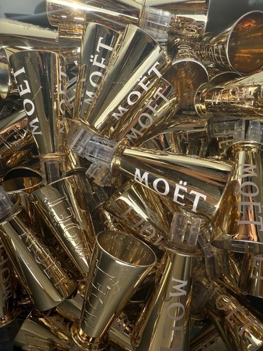 Moet chandon gold - x,