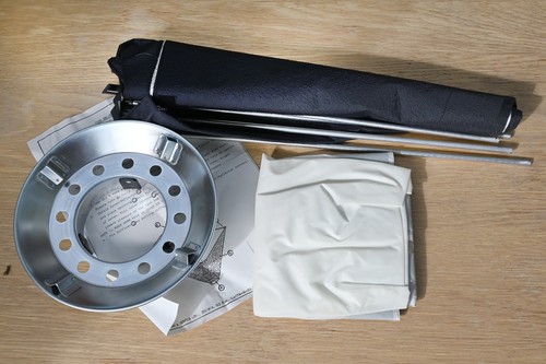 Genuine bowens 60cm square - genuine,