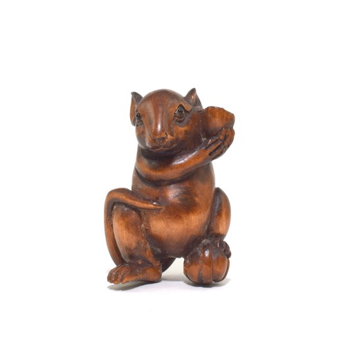Netsuke mouse japanese boxwood - netsuke,