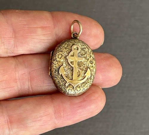 Victorian antique gold photo - antique,