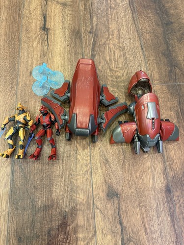 Halo world ghost and - halo,