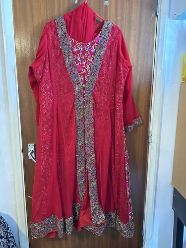 Magenta red embroidered - magenta/red,