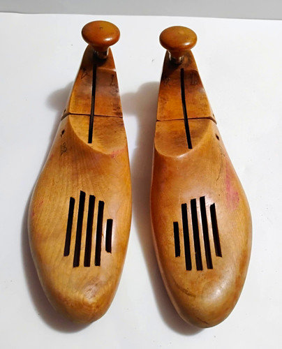 Florsheim wooden shoe trees - florsheim,