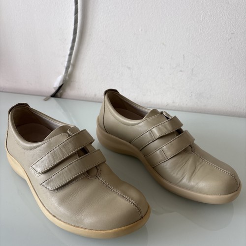 Softees beige comfort shoes - k,