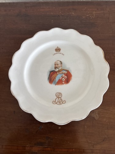 Antique royal doulton king - royal,