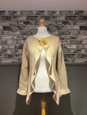 Old label M&S cream open front