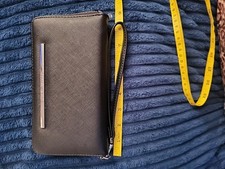 STEVE MADDEN LADIES DESIGNER PURSE / WALLET. BLACK