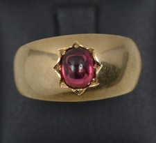 Victorian 15ct Rose Gold and Garnet Cabochon Solitaire Gypsy Ring