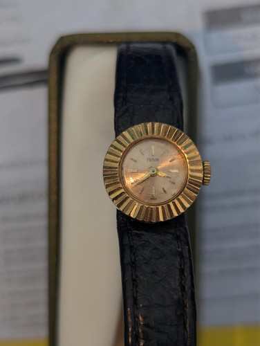 Tudor 18k gold - 18k,