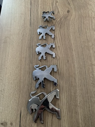 Peugeot lion badges full - full, set