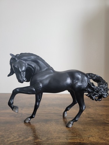 Breyer traditional series - breyer,