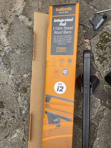 Halfords 15m roof - halfords, (i2)