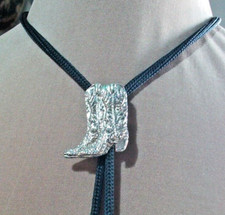 western bolo / bootlace tie