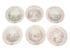 Six Vintage Royal Albert /