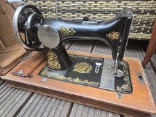 Vintage Hand crank Sewing