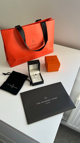 The diamond store - diamond,