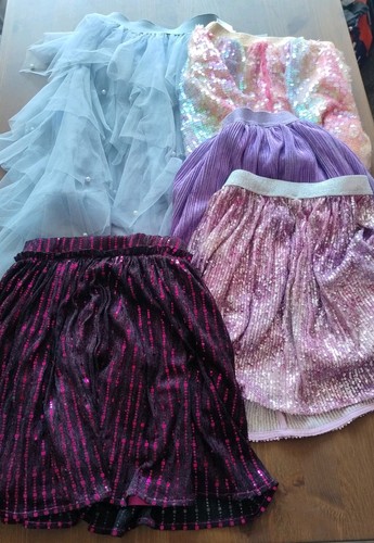 Bundle girls skirts - skirts, age