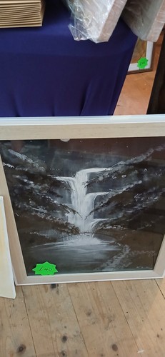 Large stunning hand painted - large,