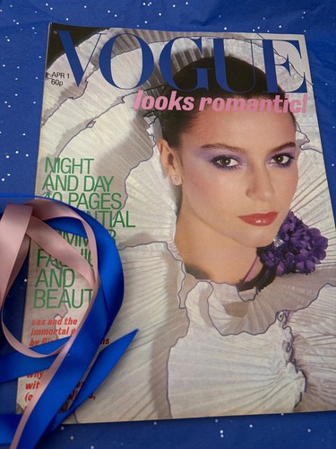 Vogue magazine 1977 april - magazine,